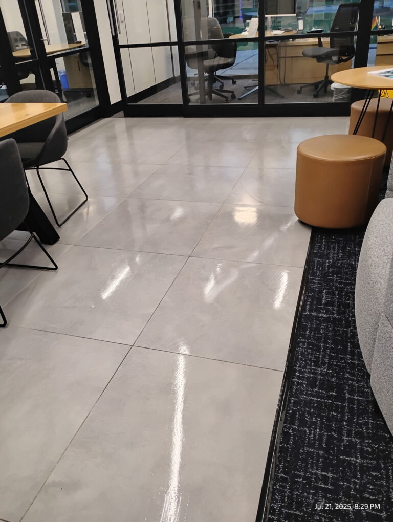 3115061015108566302 768x1020