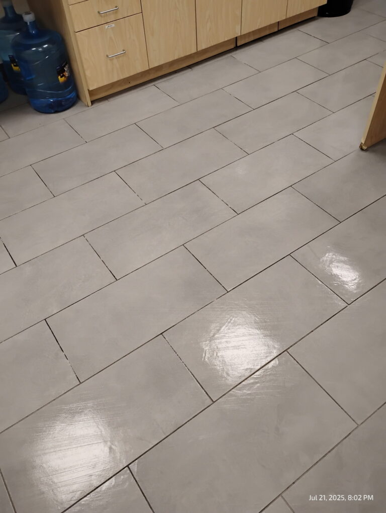6491573509837173554 768x1020